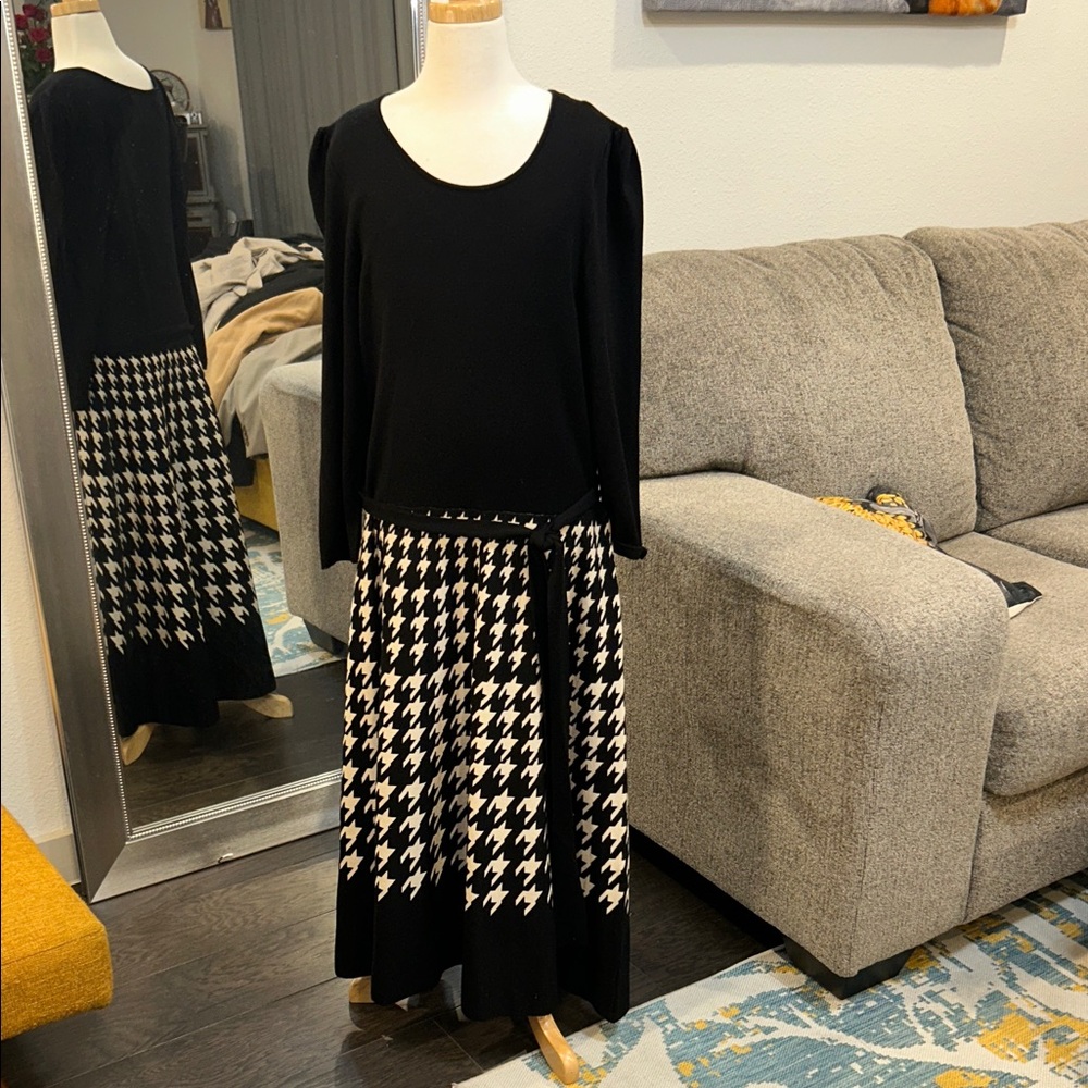 Danny & Nicole Monochrome Houndstooth Dress
